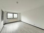 Schöne 3 Zimmer Erdgeschosswohnung mit Balkon in...