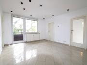 Schöne 3 Zimmer Wohnung mit ca. 9 m² großen Süd Loggia...