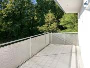 Schöne 3 Zimmerwohnung mit großer Terrasse in zentraler Lage