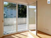 Schöne 3 Zimmerwohnung mit großer Terrasse in zentraler Lage