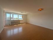 SCHÖNE 4 ZIMMER ETAGENWOHNUNG IM HAGENBACHER RING MIT...