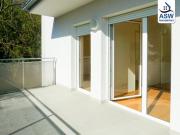 Schöne 4 Zimmerwohnung mit großer Terrasse in zentraler Lage