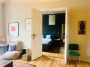 Schöne 5 Zimmer Altbauwohnung, ruhig und zentral mit...