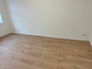 Schöne Altbau Wohnung, kernsaniert, Einbauküche neu,...