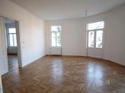 SCHÖNE ALTBAUWOHNUNG
