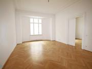 SCHÖNE ALTBAUWOHNUNG IN INNENSTADTLAGE