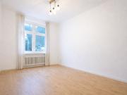 Schöne ca. 57 m² große 2 Zimmer Wohnung mit Balkon &...