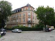 Schöne Dachgeschoss Wohnung in ruhiger und grüner Lage...