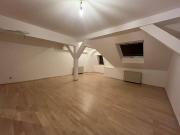 SCHÖNE DG ZWEIZIMMER WOHNUNG