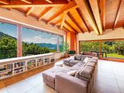 Schöne Doppelhaushälfte im Grünen mit Seeblick