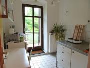 SCHÖNE EINRAUM WOHNUNG mit EINBAUKÜCHE und SÜD BALKON