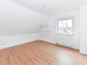 Helle 2 Zimmer Wohnung mit außergewöhnlichem Grundriss!
