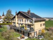 Schöne, grosszügige und helle 5.5 Zimmer Maisonettewohnung