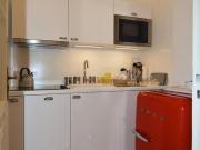 Schöne, helle 2 Zimmer Altbauwohnung in Wilmersdorf