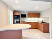 Schöne helle 3 Zimmer Wohnung mit 2 Schlafzimmern