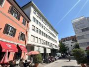 Schöne helle Dachgeschosswohnung in zentraler Lage