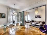 Schöne, hochwertige möblierte 4 Zimmer Altbauwohnung mit...