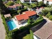 Schöne komplett renovierte freistehende Villa mit Pool...