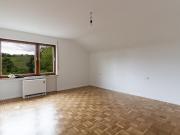 Schöne renovierte Wohnung in ruhiger Lage von Trier...