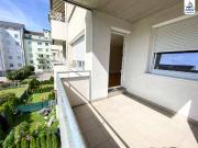 Schöne, ruhige 2,5 Zimmerwohnung mit hofseitiger Loggia...