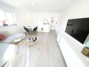 Schöne und helle 4,5 Zimmer Wohnung mit sehr großem Balkon