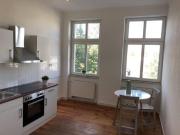 Schöne und helle bezugsfreie Dreizimmer Altbauwohnung im...