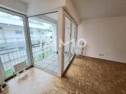 Schöne und zentrale 2 Zimmer Wohnung mitLoggia in der...