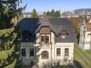 Schöne Villa mit Flair und Potential in zentraler...