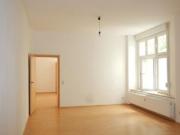 Schöne Wohnung in gediegenem Altbau WG Eignung