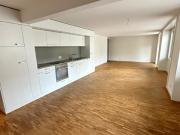 Schne Wohnung mit Balkon