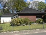 Schöner Winkelbungalow in Siedlungslage