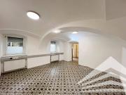 Schönes Gewölbe Atelier in der Klammstrasse sofort...