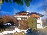 Schönes und großes Haus mit 2 Wohnungen 4,5 + 2,5 Zimmer...