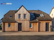 Schönes Wohnhaus mit zwei Wohneinheiten in Pattensen...