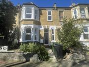 Scotts Road, Leyton, London E10, 3 bed flat to rent,...