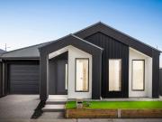 Sculpted Style & Seamless Living 2 Basalt Street