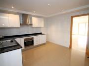 Se alquila adosado independiente con terraza y garaje en...