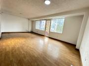 SE ALQUILA AMPLIA CASA EN EL SECTOR DE LAURELES NORTE