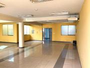 SE ALQUILA AMPLIA OFICINA EN LINCE