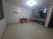 Se Alquila Amplio Departamento 3Er Piso Frente A Parque...