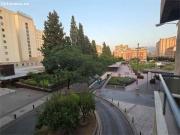 SE ALQUILA AMPLIO PISO DE 3 HABITACIONES EN AVENIDA DE...