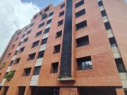 Se alquila apartamento 234m2 Colinas de Valle Arriba 7040