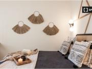 Se alquila apartamento amoblado de 2 habitaciones AZCA