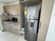 SE ALQUILA APARTAMENTO DE TRES HABITACIONES AV CIRCUNVALAR