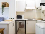 Se alquila apartamento de 1 dormitorio en Palacio, sin...