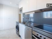 Se alquila apartamento de 1 dormitorio en Valdeacederas