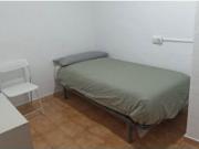 Se alquila apartamento de 3 habitaciones en El Carmel,...