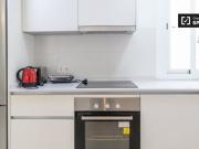 Se alquila apartamento de 3 habitaciones en San Isidro