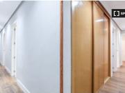 Se alquila apartamento de 4 habitaciones en Pacífico, se...