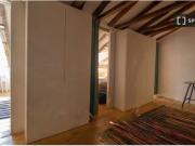 Se alquila apartamento de 4 habitaciones en Universidad